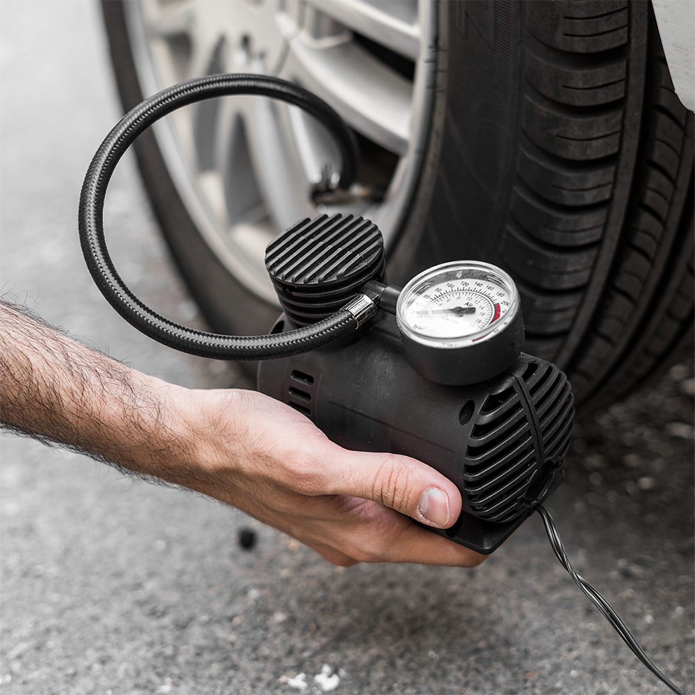 پمپ باد فندکی ماشین